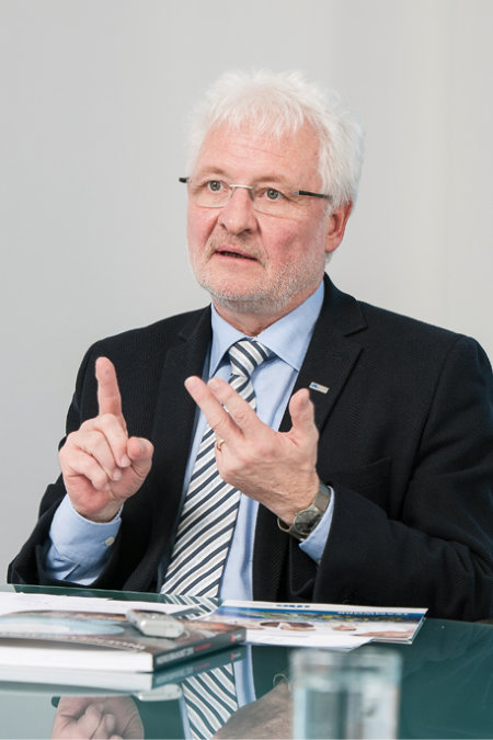 Dr. Horst Lenz